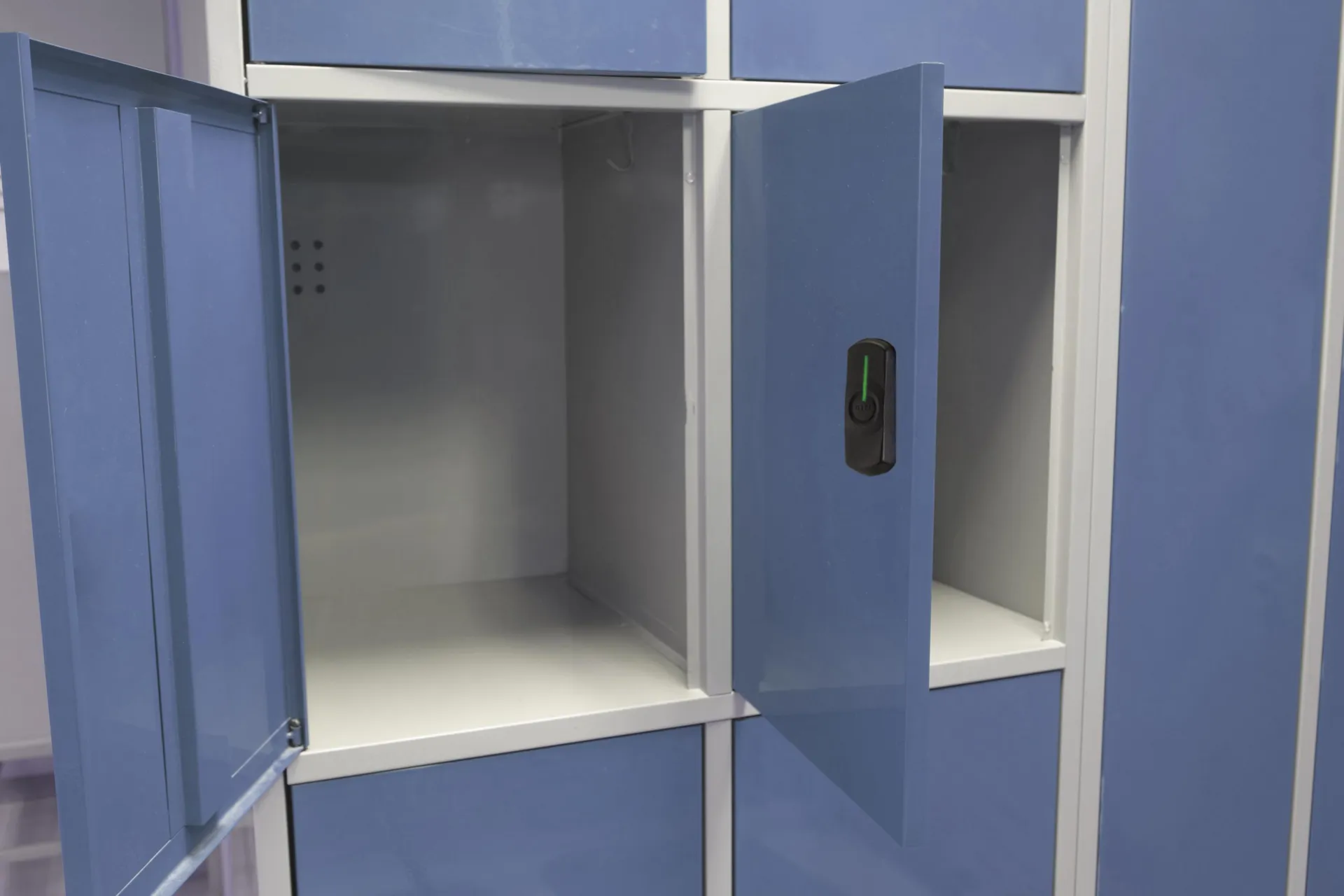 SMART LOCKER 2.0 MIFARE/BLUETOOTH - NOIR - AVEC COMMANDE DE SECOURS