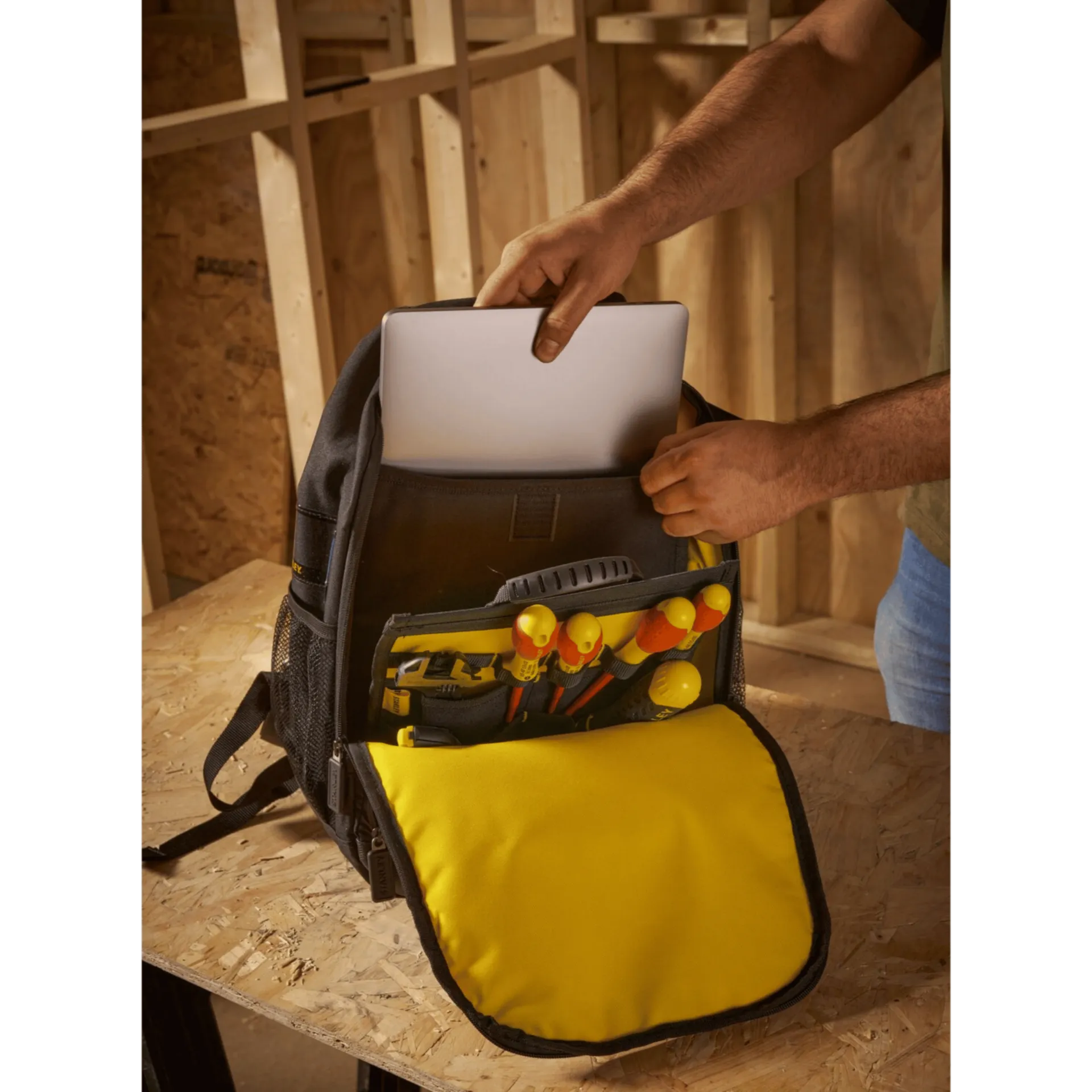 Gereedschapsrugzak stst1-72335 Gereedschapsrugzak stst1-72335