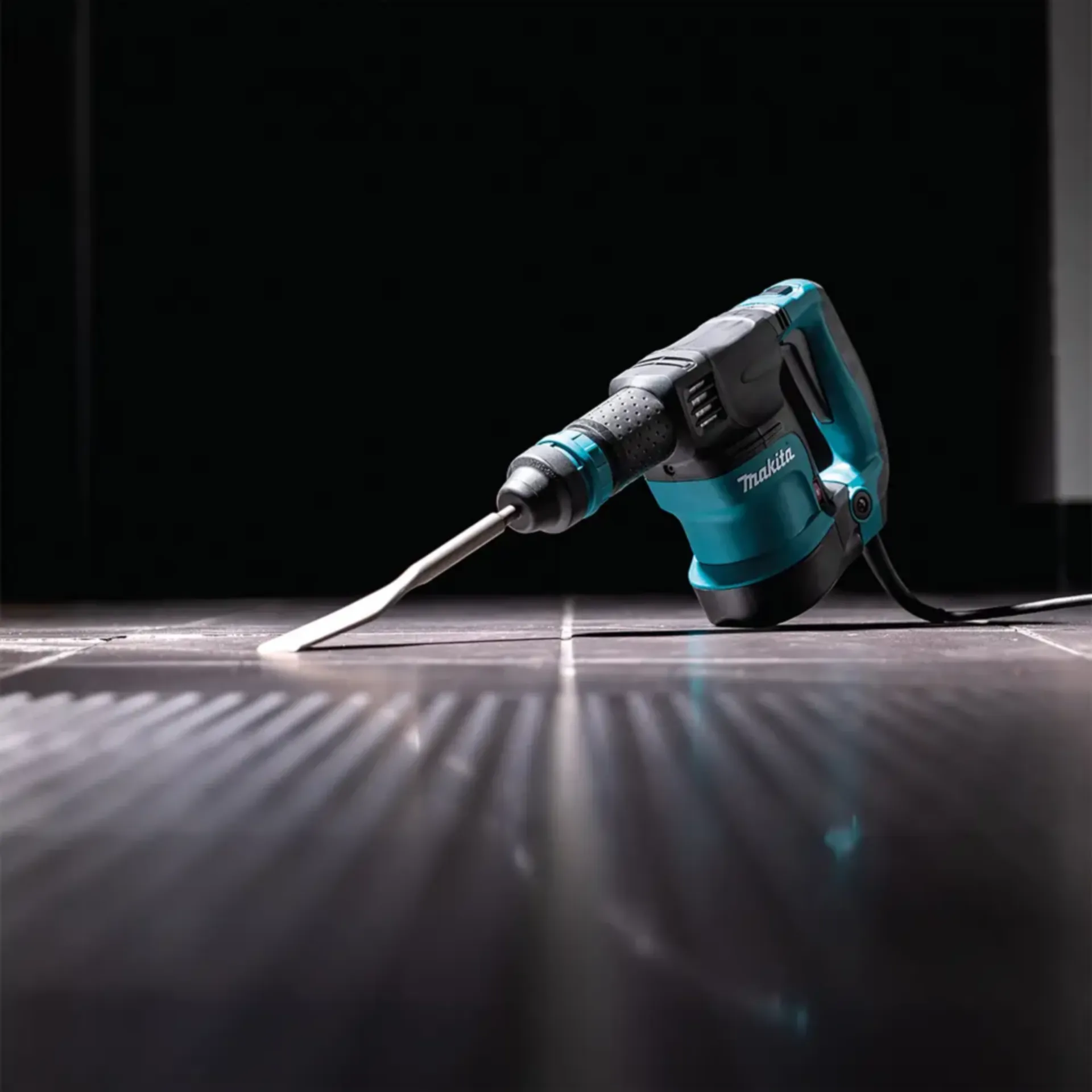 Beitelhamer HK1820 (550W - 3.9 J - SDS+) incl. 2 beitels Beitelhamer HK1820 (550W - 3.9 J - SDS+) incl. 2 beitels