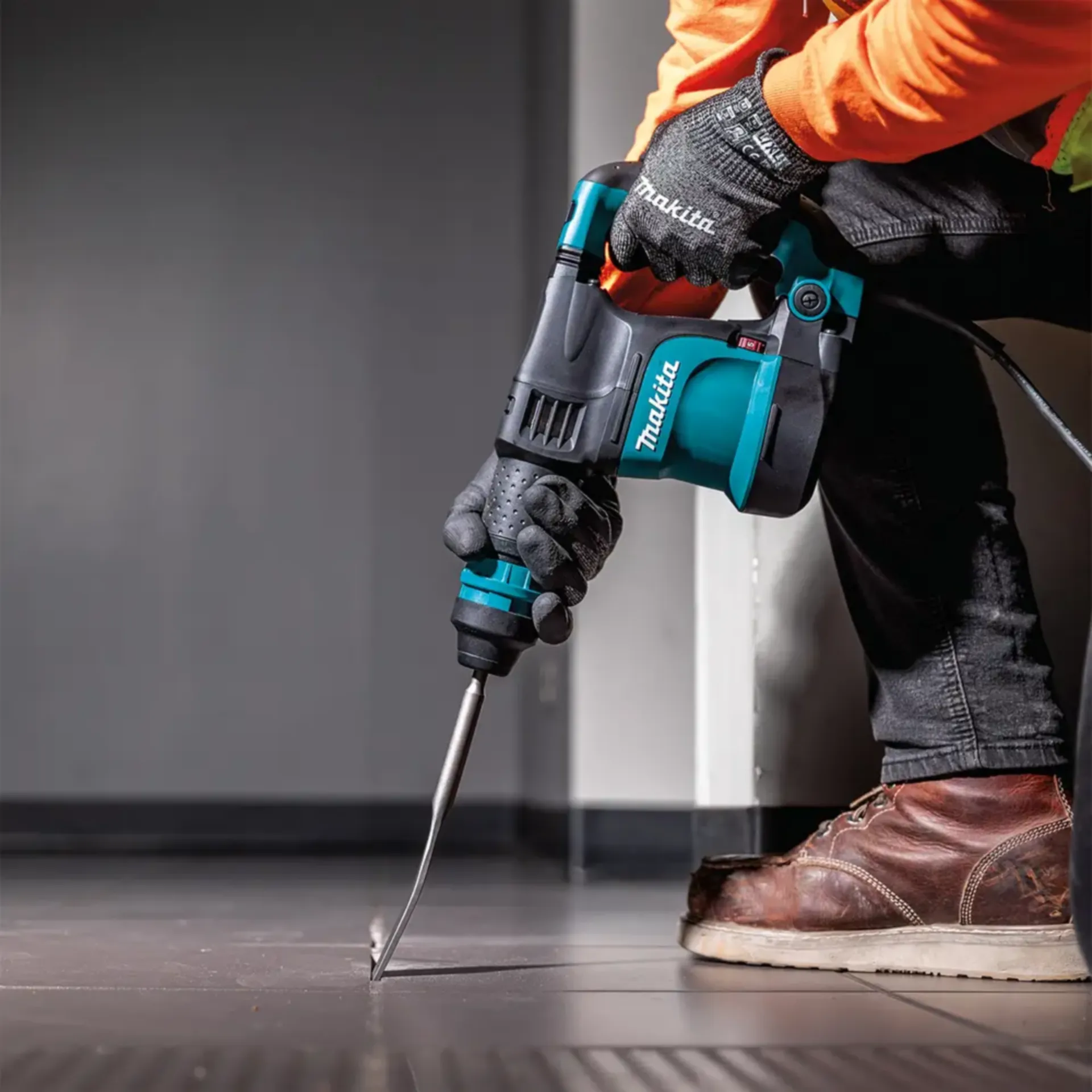 Beitelhamer HK1820 (550W - 3.9 J - SDS+) incl. 2 beitels Beitelhamer HK1820 (550W - 3.9 J - SDS+) incl. 2 beitels