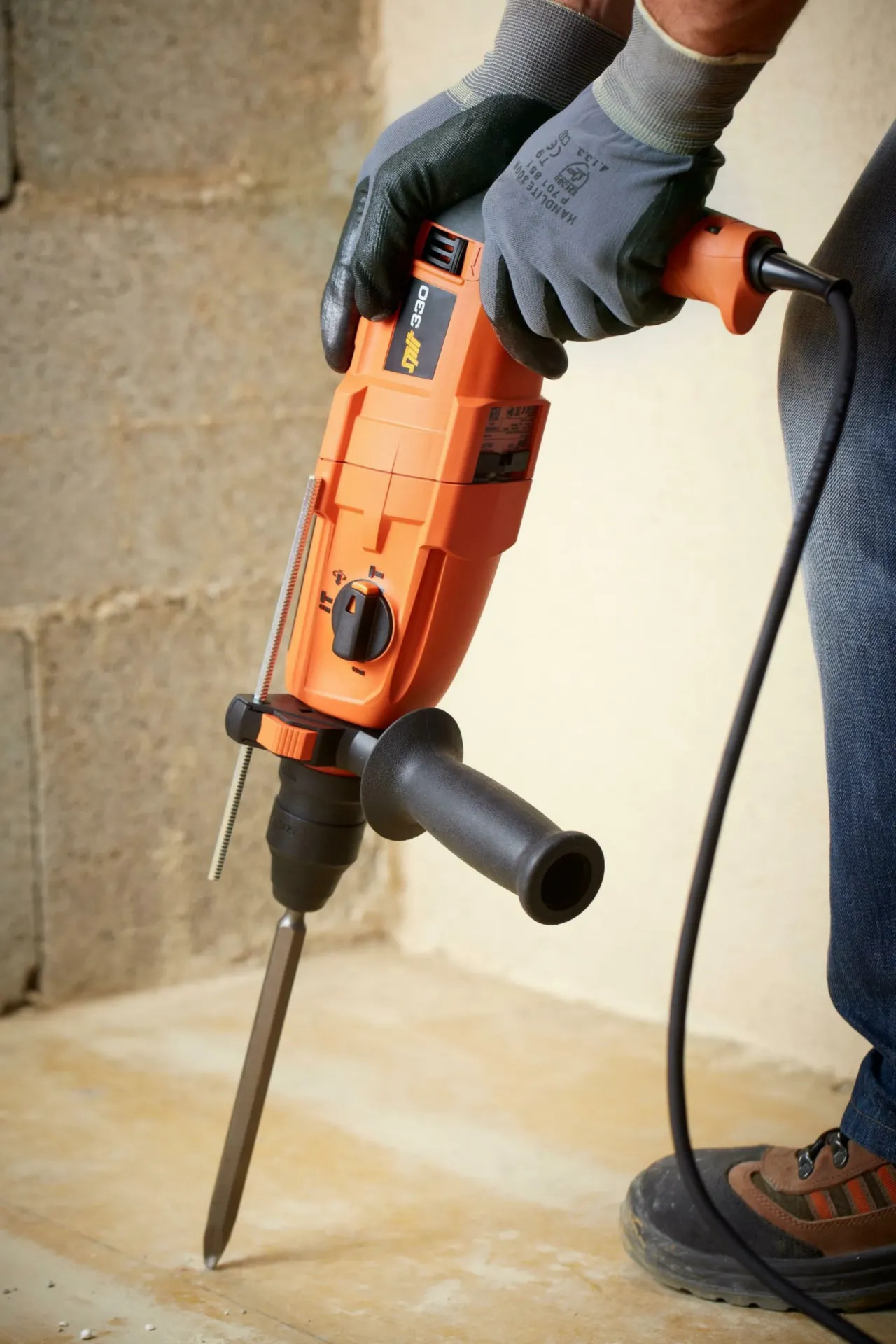 Marteau perforateur SDS+ avec fonction burin 330 (850 W - 3,2 J)