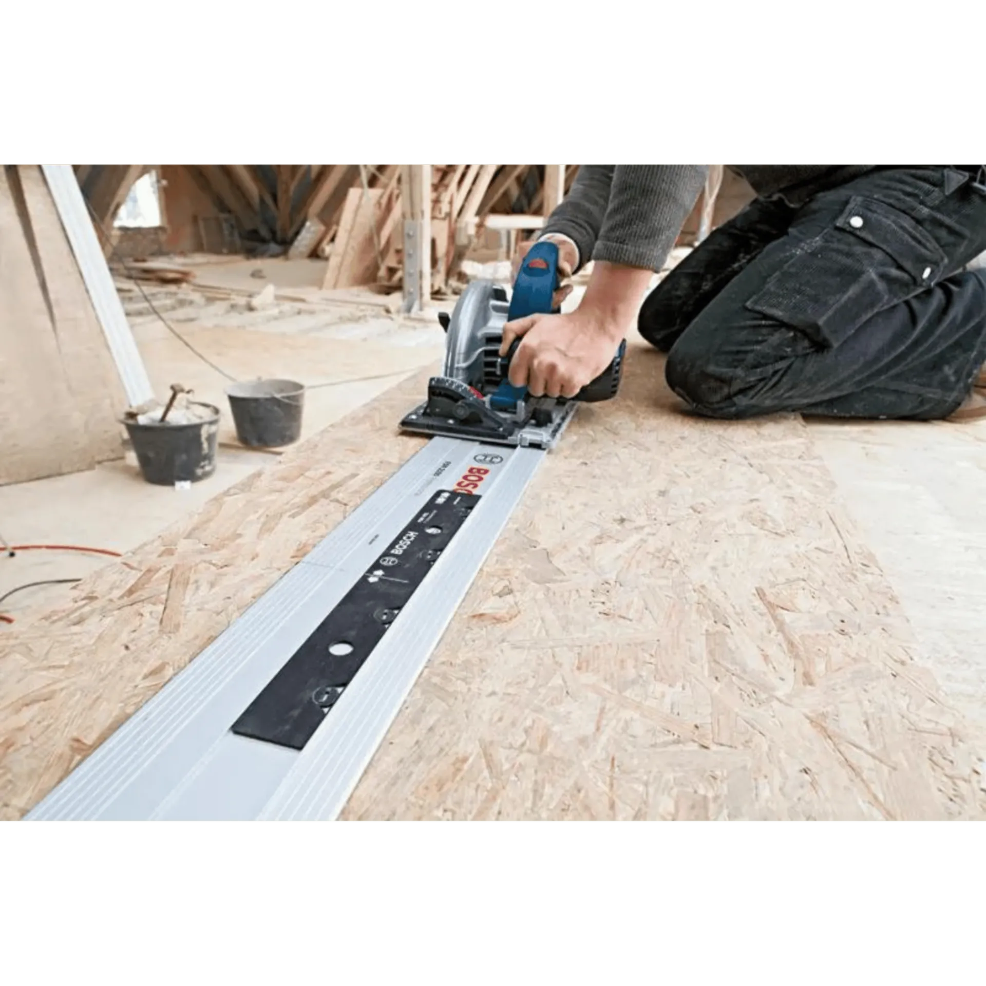 Scie circulaire GKS 85 G (2200W - ø235 x 30 mm – 85 mm) L-boxx Scie circulaire GKS 85 G (2200W - ø235 x 30 mm – 85 mm) L-boxx