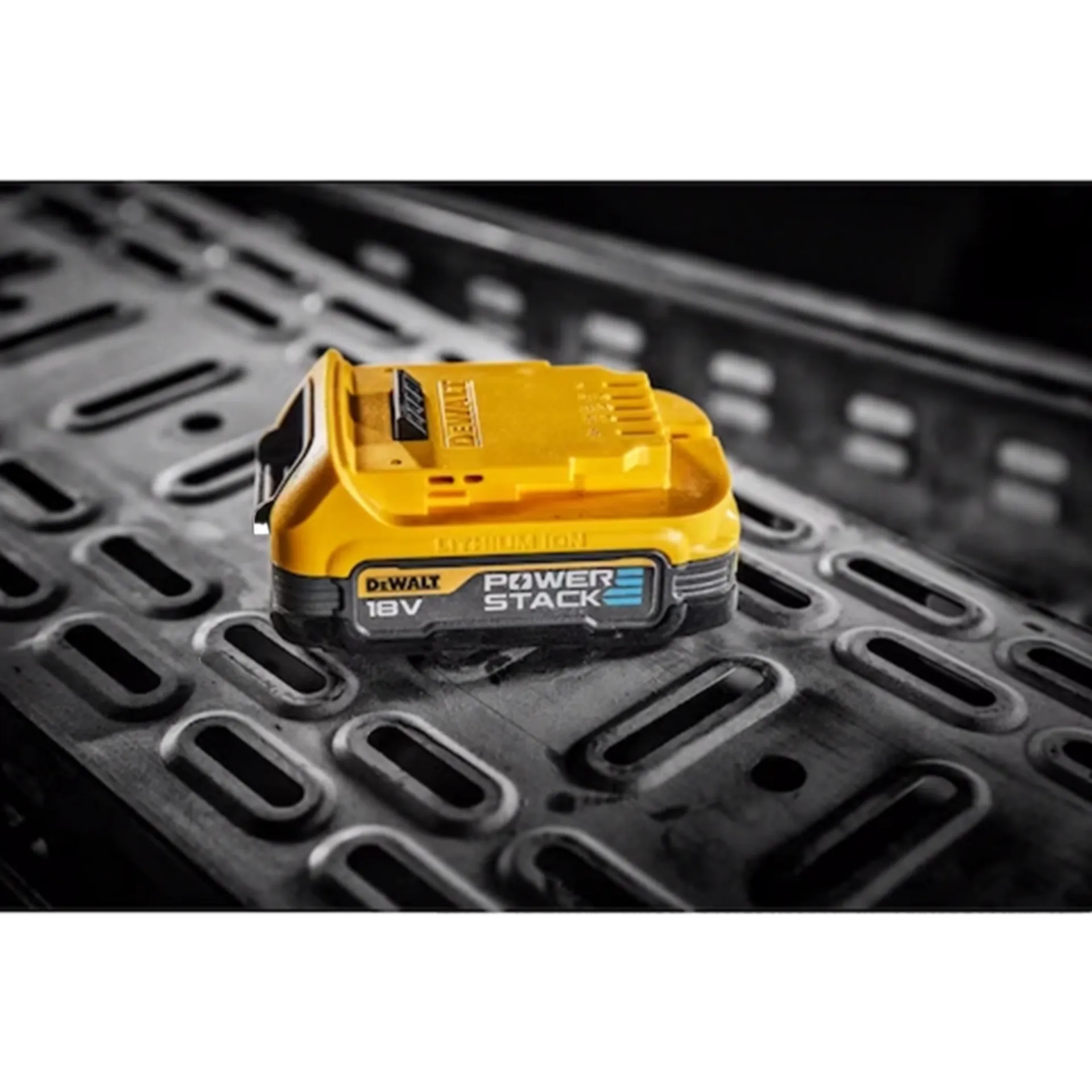 Batterie DCBP034 (18V - 1.7Ah Li-ion PowerStack) Batterie DCBP034 (18V - 1.7Ah Li-ion PowerStack)