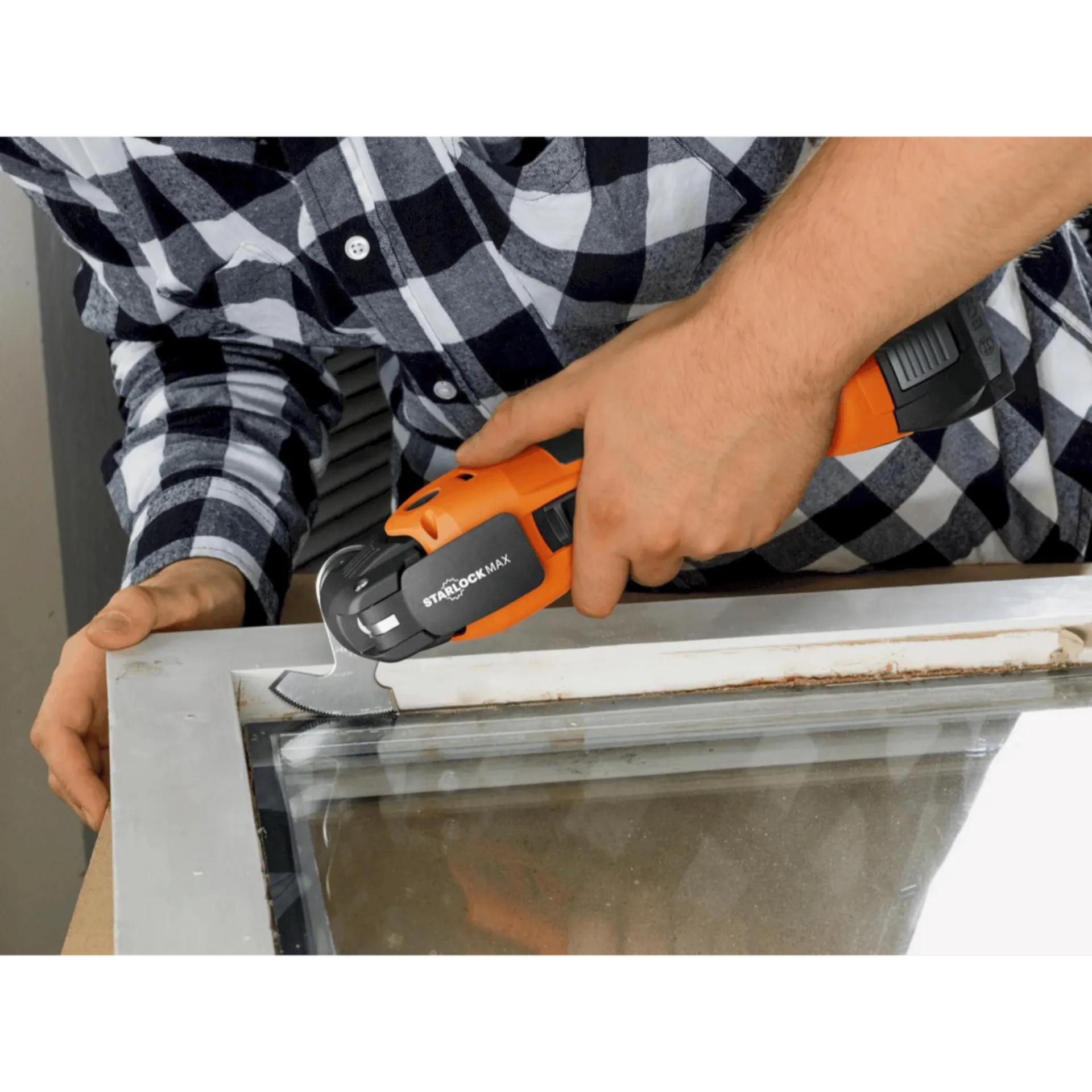 Outil multifonction à batterie multimaster AMM 700 Max Top (18V - 2 X 4 Ah Li-ion) Outil multifonction à batterie multimaster AMM 700 Max Top (18V - 2 X 4 Ah Li-ion)