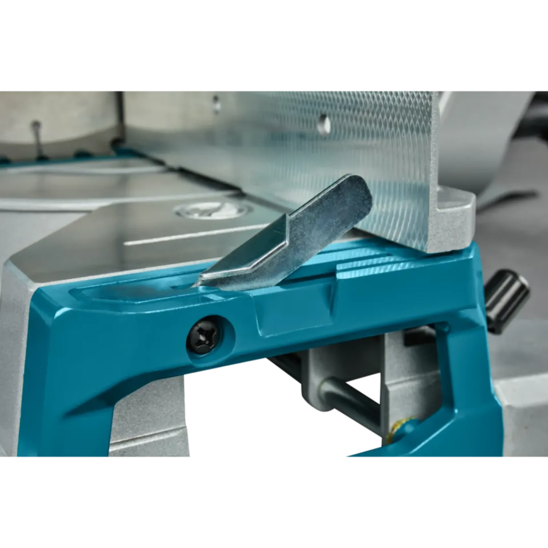 Scie à onglets et à tronçonner LS1110F 1450 W (Ø 260 mm)