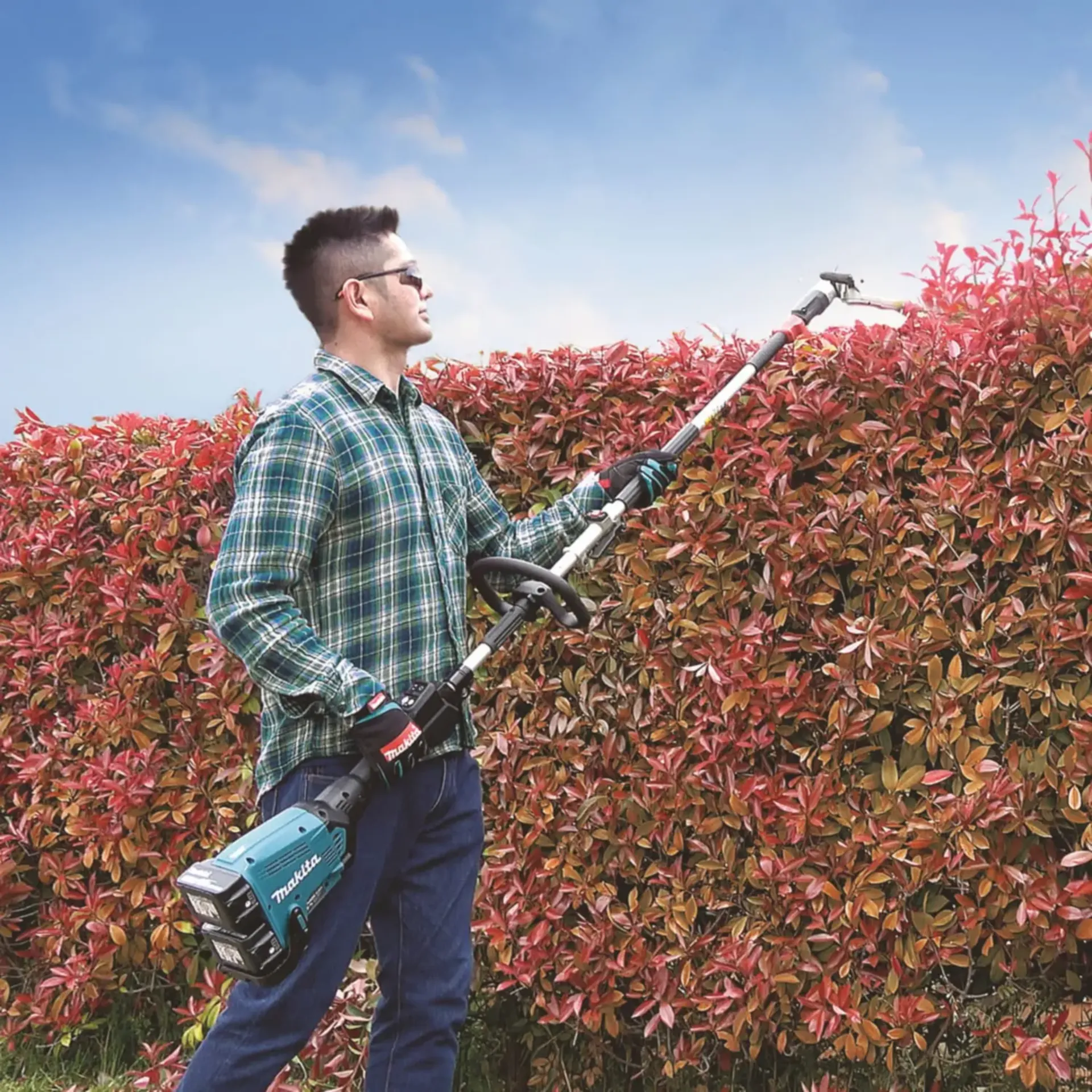 Débroussailleuse (multitool) sans fil 2x18V - sans batterie - DUX60ZM4 Débroussailleuse (multitool) sans fil 2x18V - sans batterie - DUX60ZM4