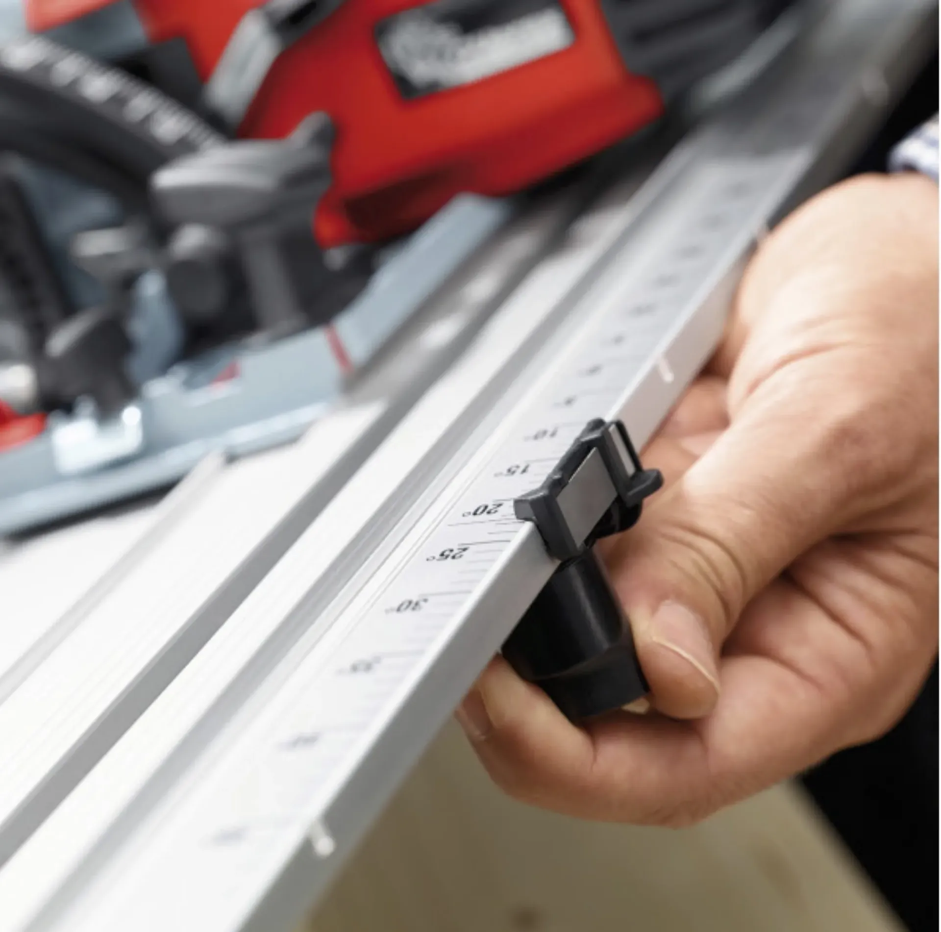 KSS 60 18M BL accu cirkelzaag (18V - zonder accu) KSS 60 18M BL accu cirkelzaag (18V - zonder accu)