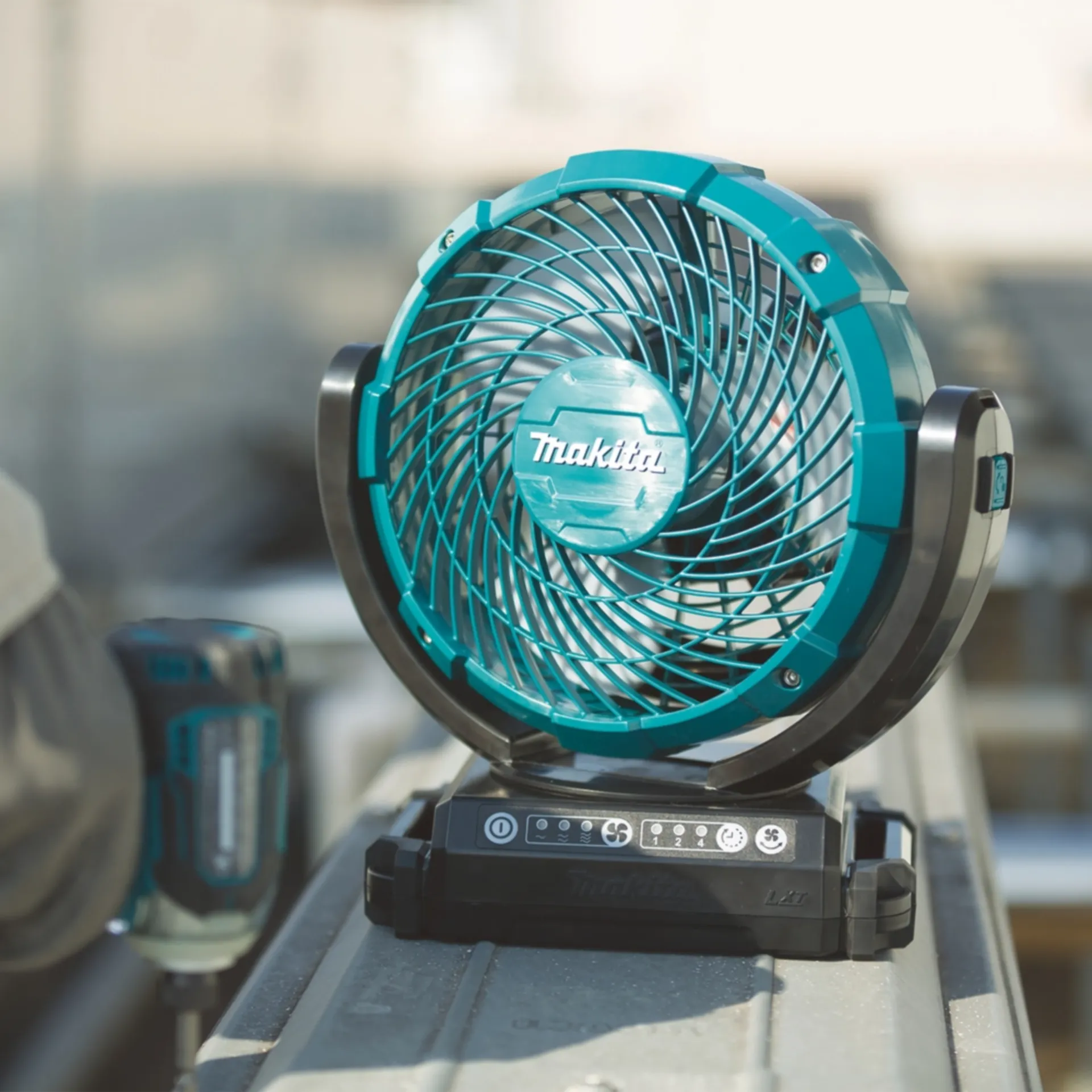 Ventilateur sur Batterie DCF102Z (batterie non incluse)