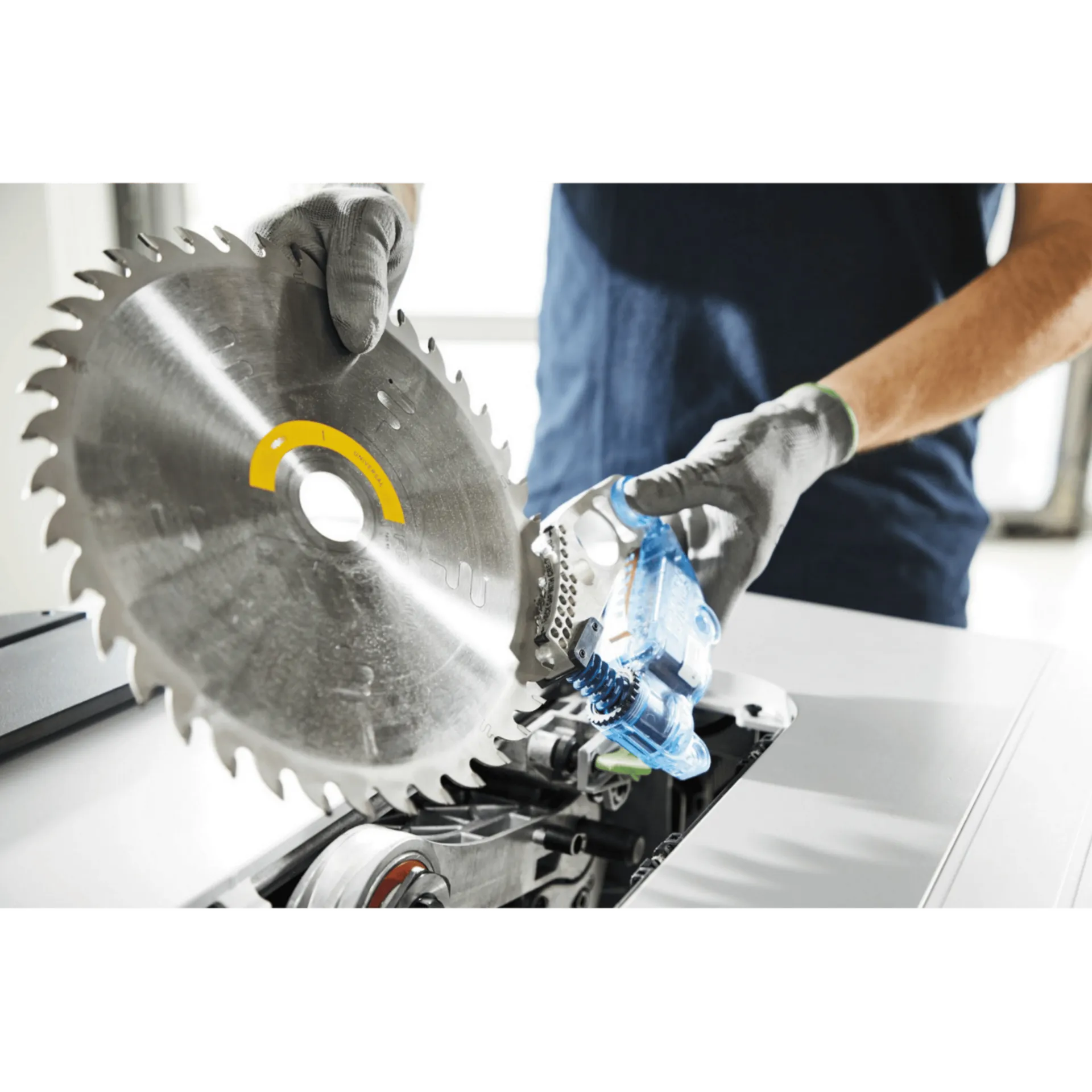Scie circulaire sur table TKS 80 EBS