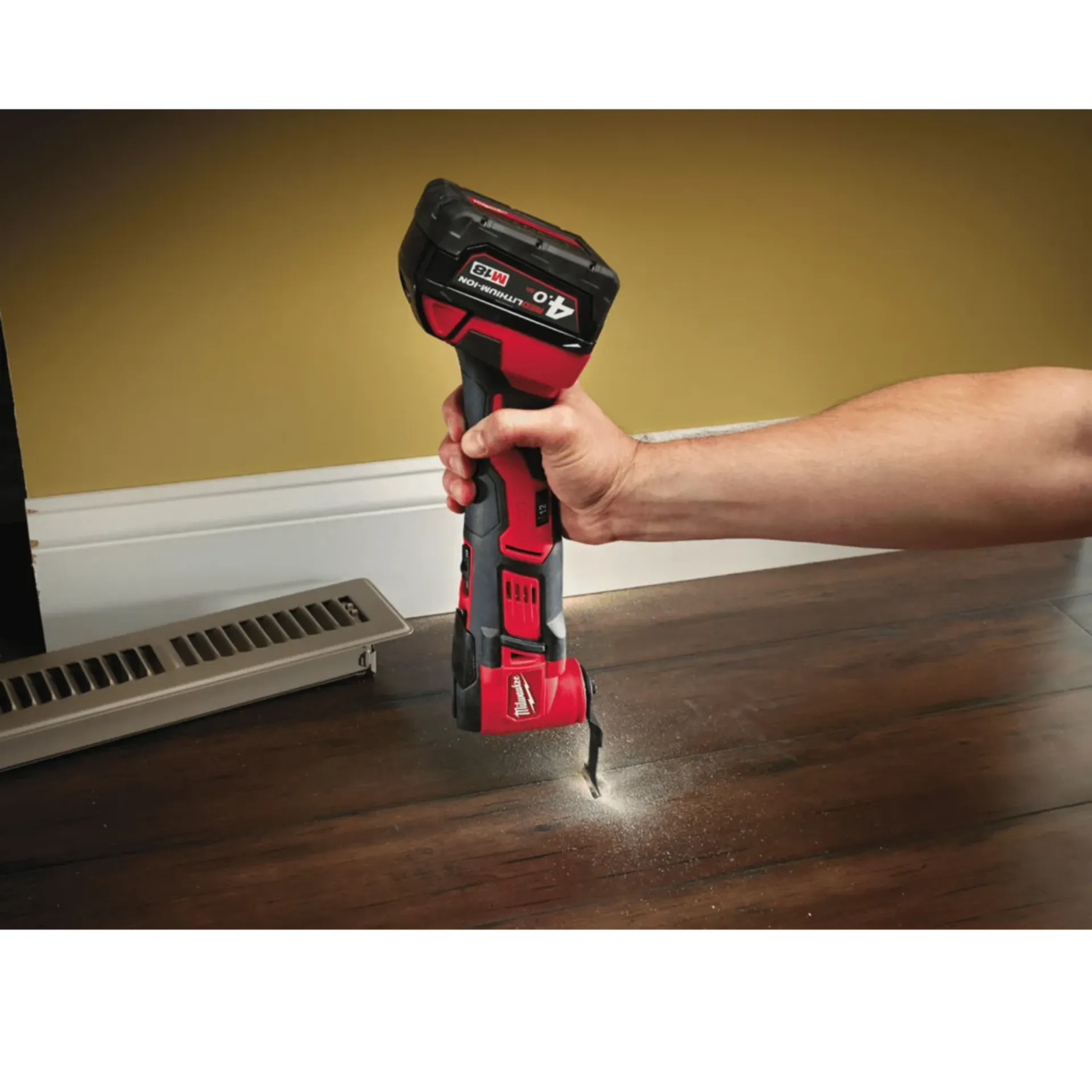 BMT-421C Outil multifonctions sans fil (18V - 1x 2Ah + 1x 4Ah Li-ion)
