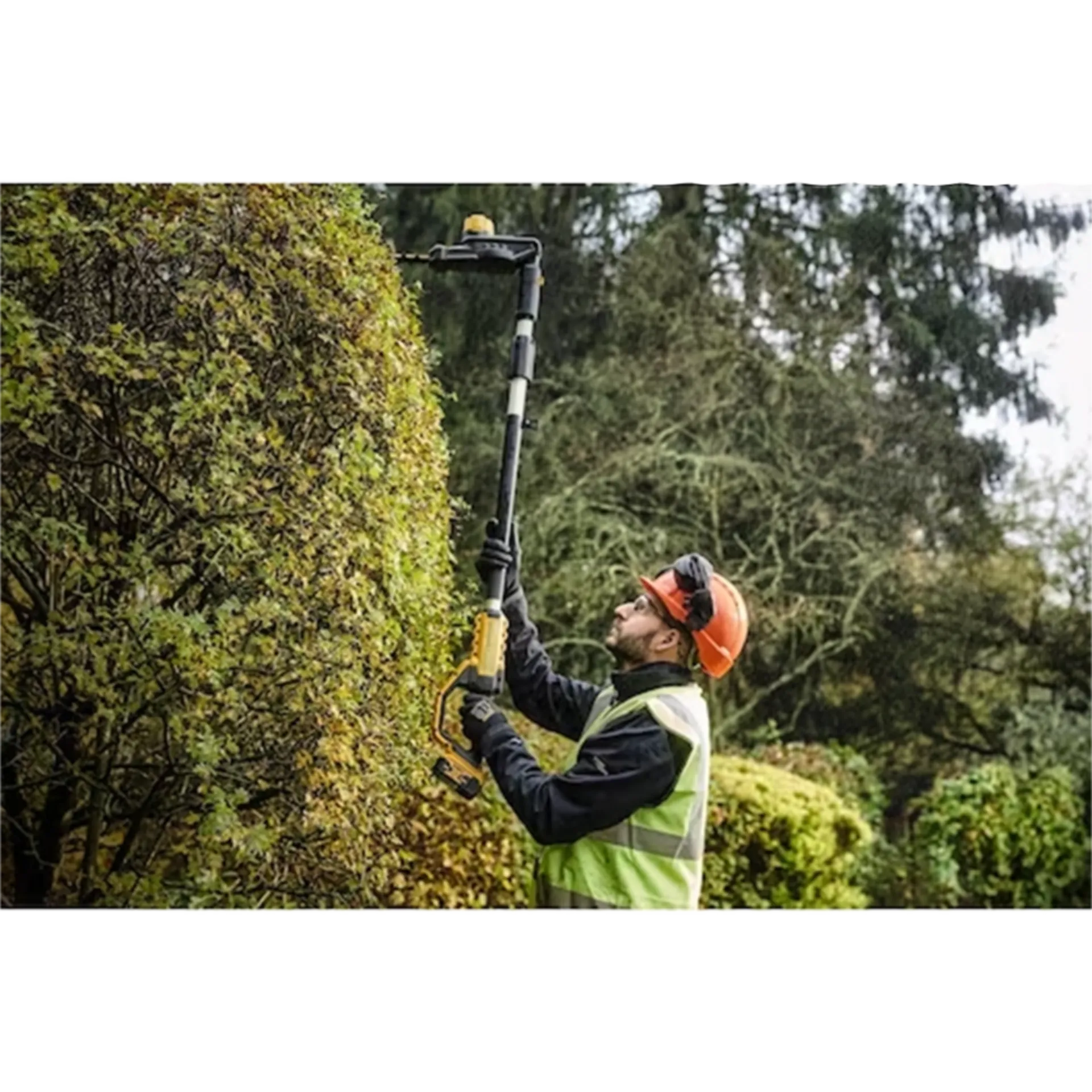 Heggenschaar op steel 18V - zonder accu en Lader Heggenschaar op steel 18V - zonder accu en Lader