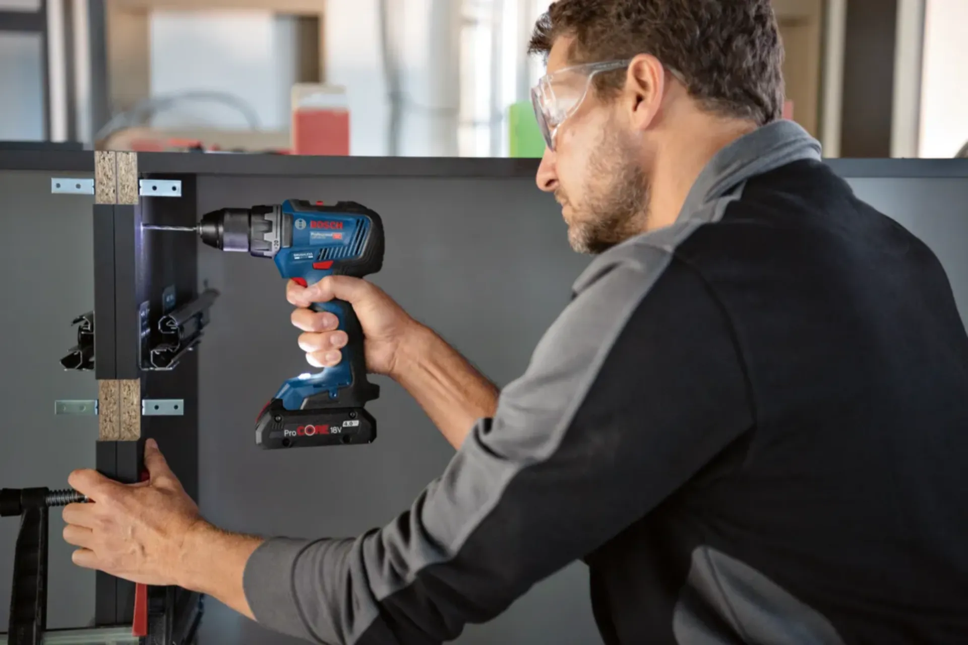 Schroef- en boormachine GSR 18 V-55 (18V - zonder accu) Schroef- en boormachine GSR 18 V-55 (18V - zonder accu)