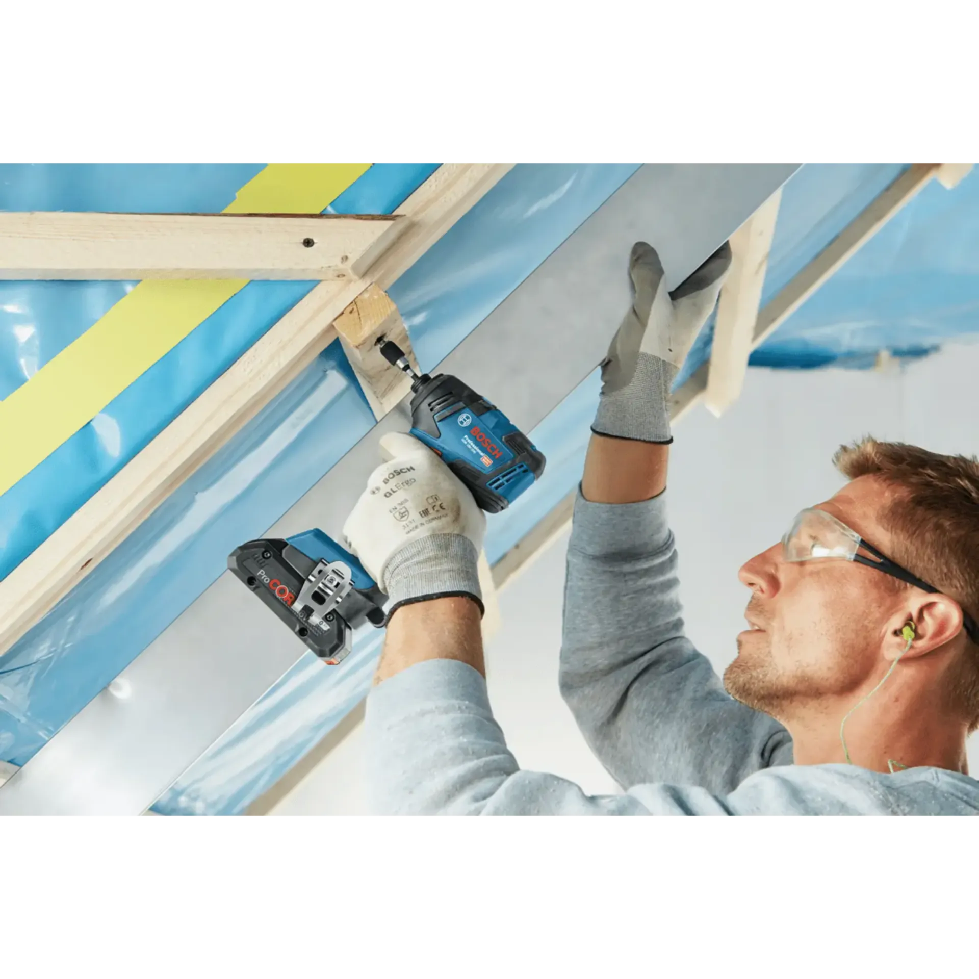 GDX 18V-200 / GSR 18V-55 Accu Combiset 18V (2 x 4.0Ah Li-ion, Incl. Lader & L-Case) GDX 18V-200 / GSR 18V-55 Accu Combiset 18V (2 x 4.0Ah Li-ion, Incl. Lader & L-Case)