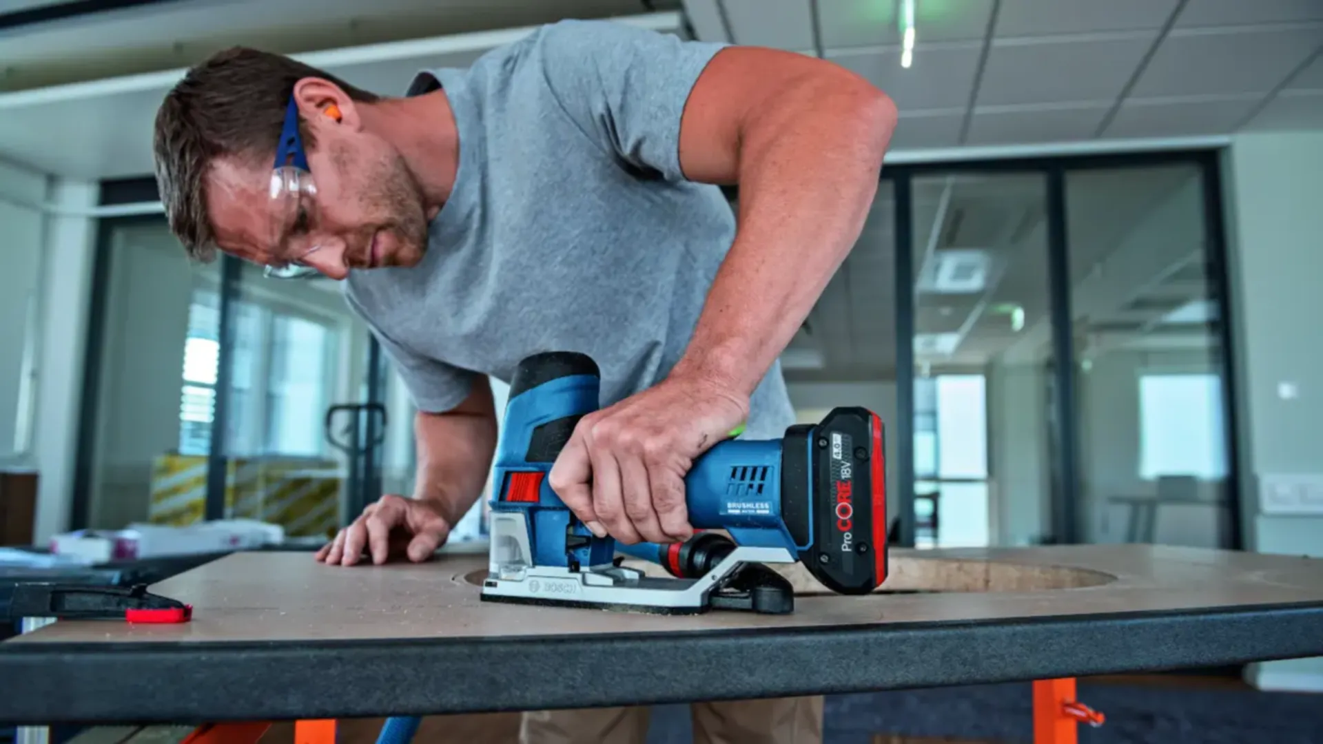 Scie sauteuse sans fil GST 18V-155 BC (livré sans batterie ni chargeur) - 06015B1001 Scie sauteuse sans fil GST 18V-155 BC (livré sans batterie ni chargeur) - 06015B1001