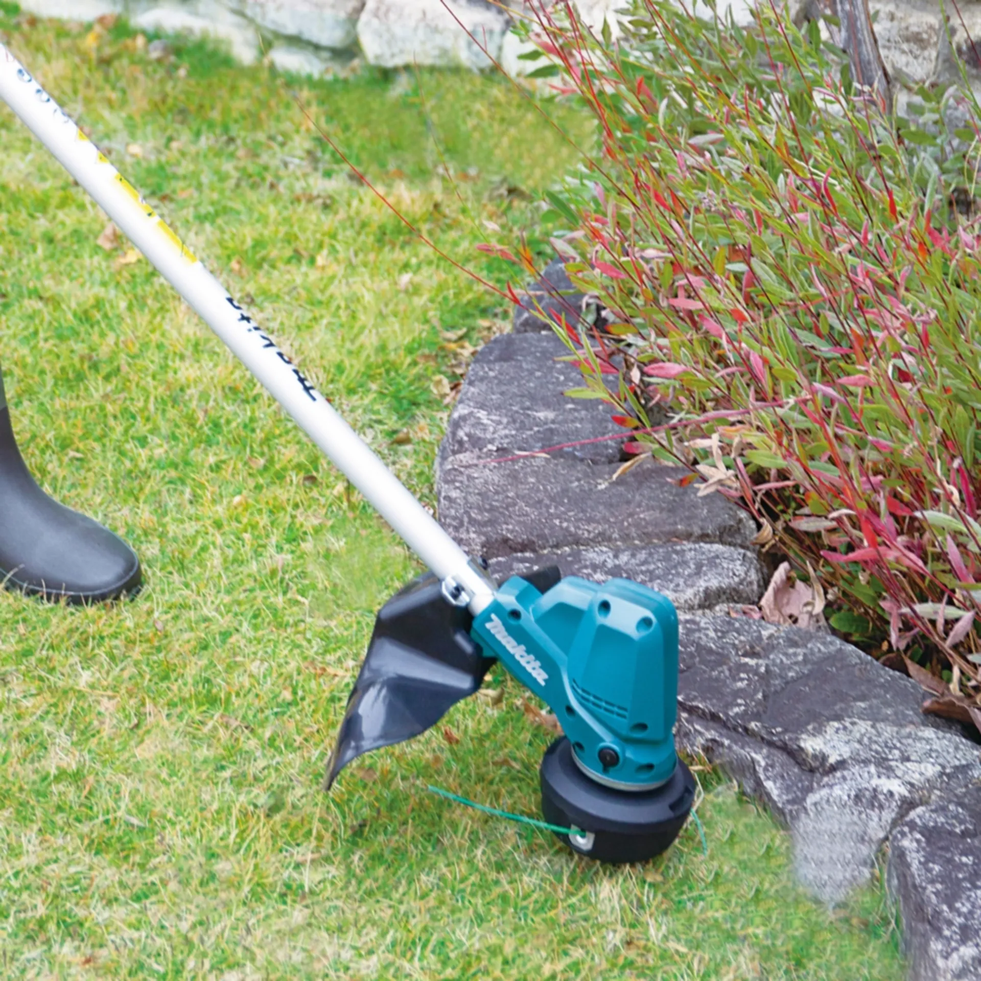 Coupe-herbe sans fil LXT 18V 300mm "poignée" (sans batterie ni chargeur) - DUR190LZX9