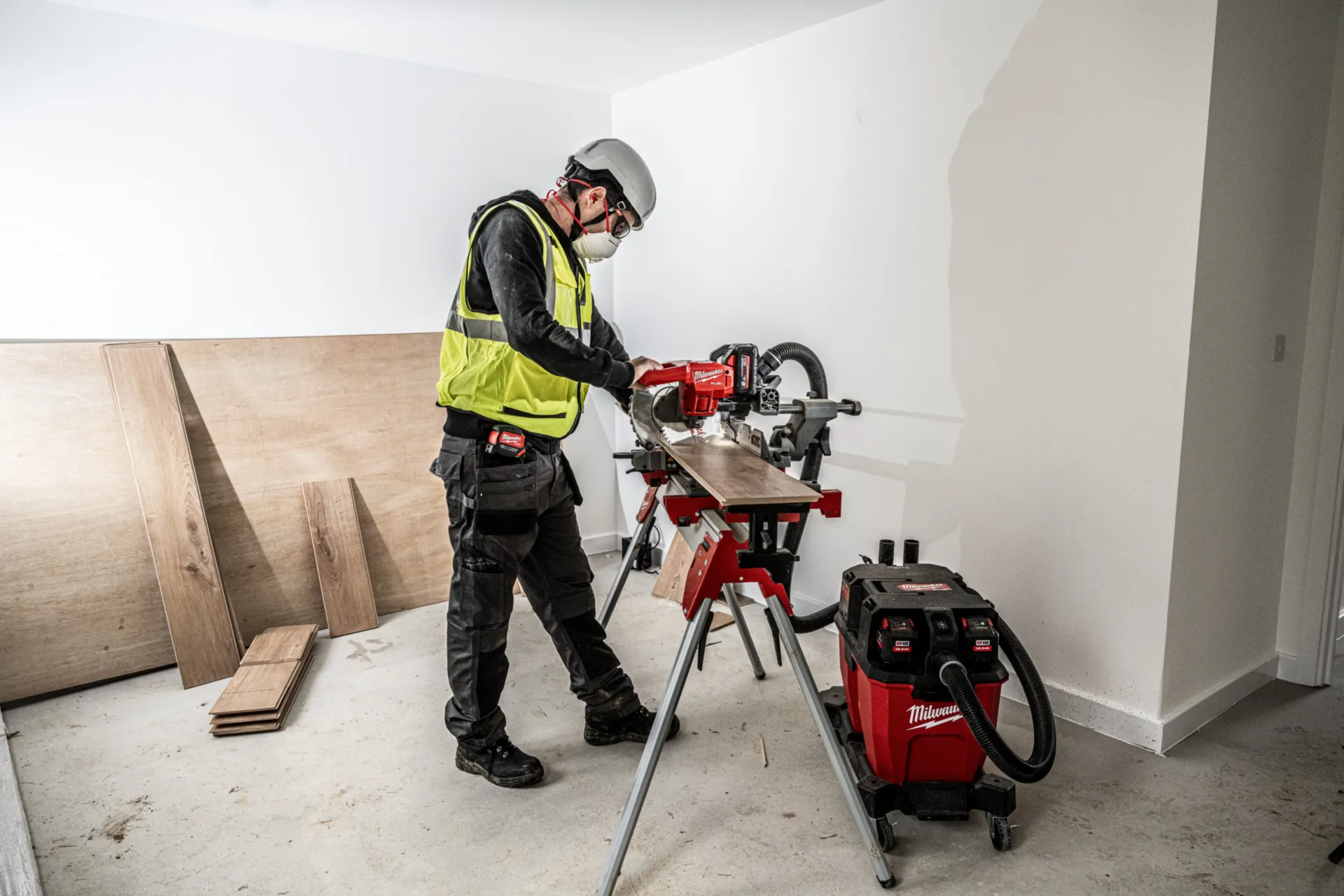 Accu Stof- en Waterzuiger M18 F2VC23L-0 (18V - excl. accu) Accu Stof- en Waterzuiger M18 F2VC23L-0 (18V - excl. accu)