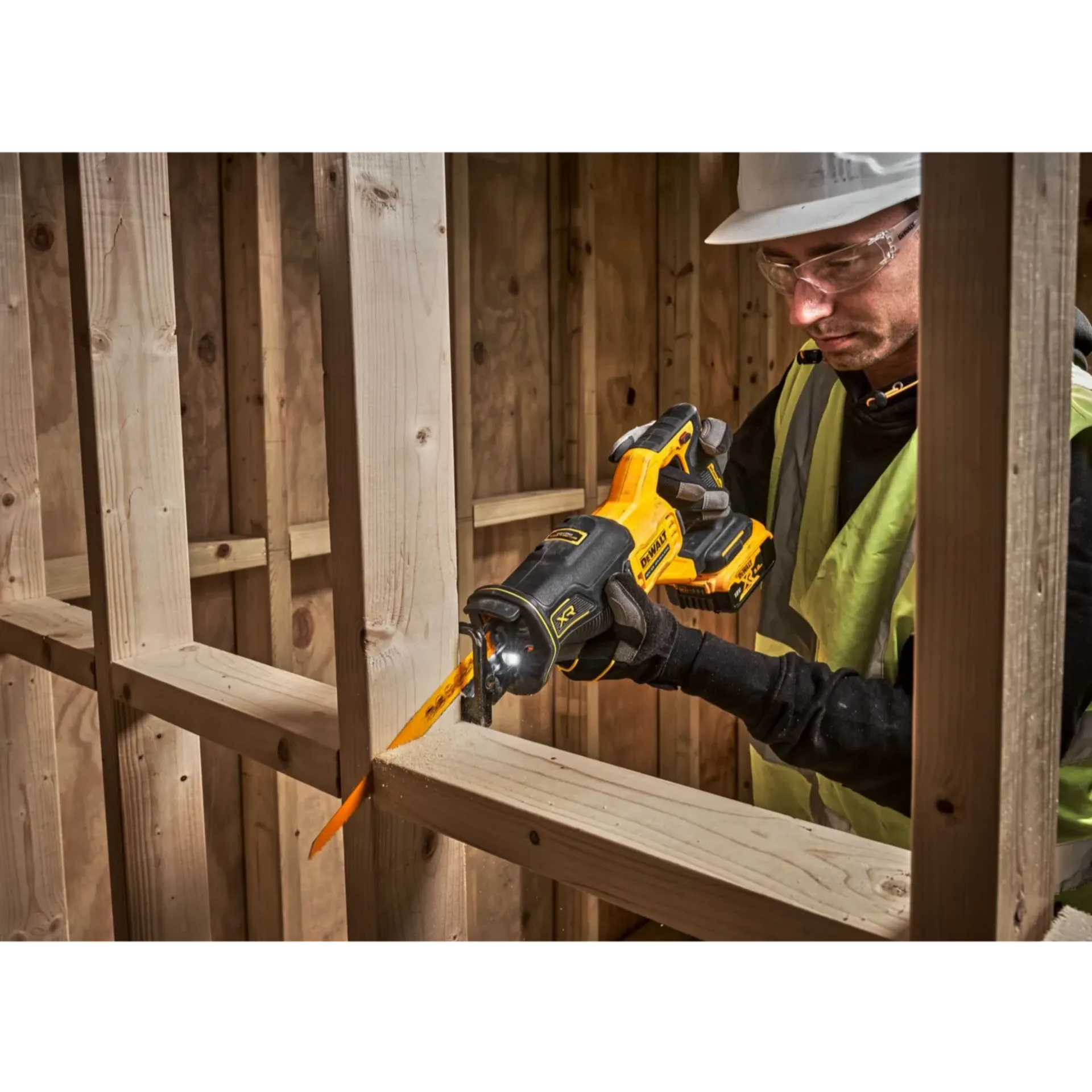 Combiset Accu 10-pack DCK1012P4 (18V - 4 X 5 Ah) Combiset Accu 10-pack DCK1012P4 (18V - 4 X 5 Ah)