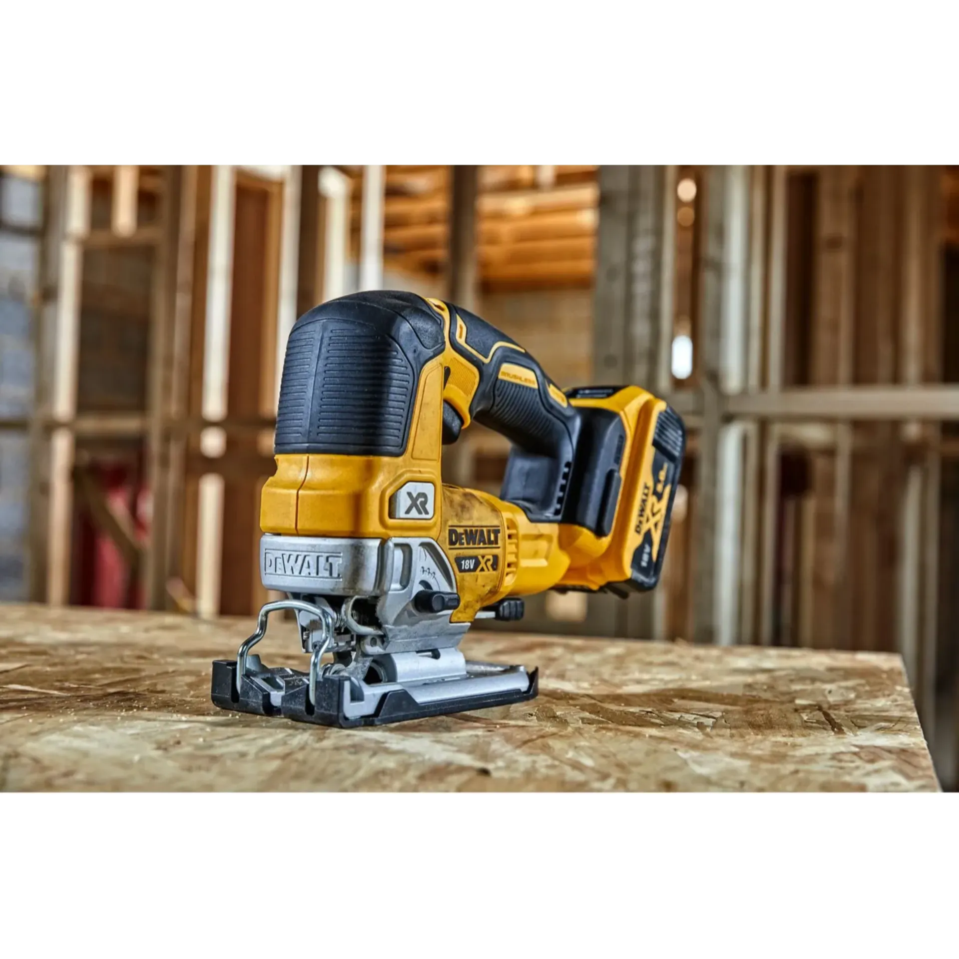 Combiset Accu 10-pack DCK1012P4 (18V - 4 X 5 Ah) Combiset Accu 10-pack DCK1012P4 (18V - 4 X 5 Ah)