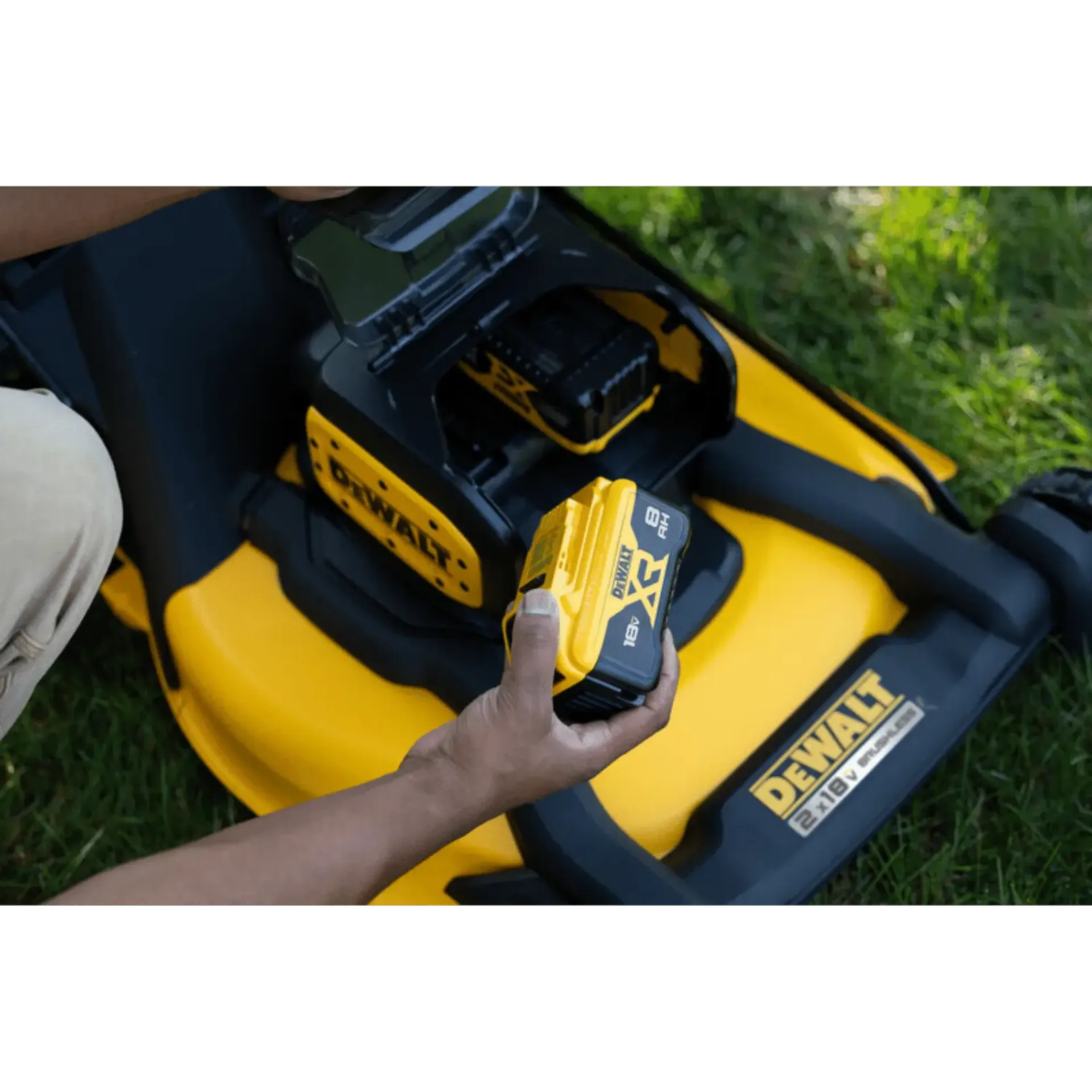 Grasmaaier 36V (2x 18V XR) 53cm brushless (zonder accu) - DCMWP134N-XJ