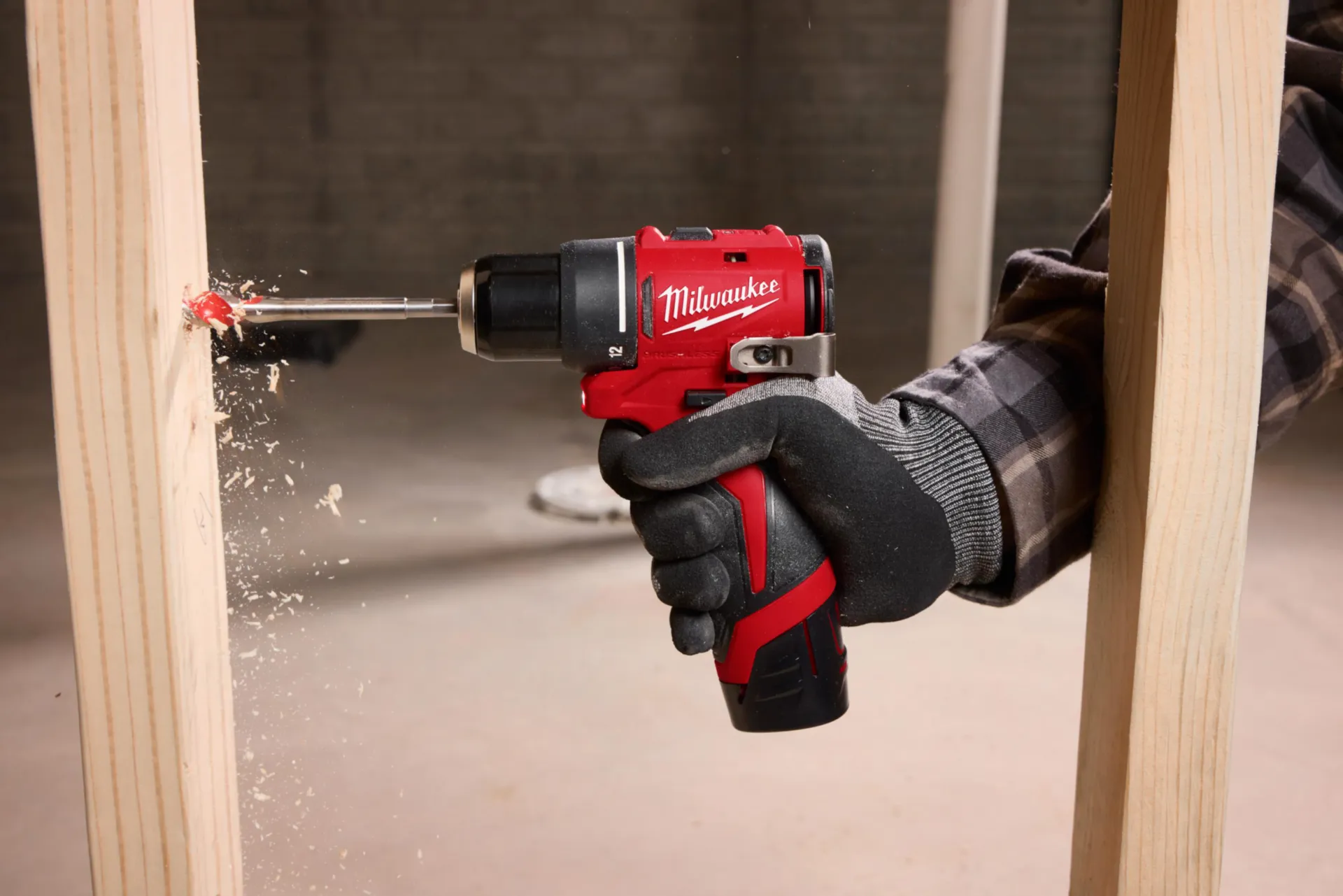 M12BLDDRC-201B Perceuse-visseuse sur batterie 12 V (40 Nm, mandrin 10 mm, 137 mm)