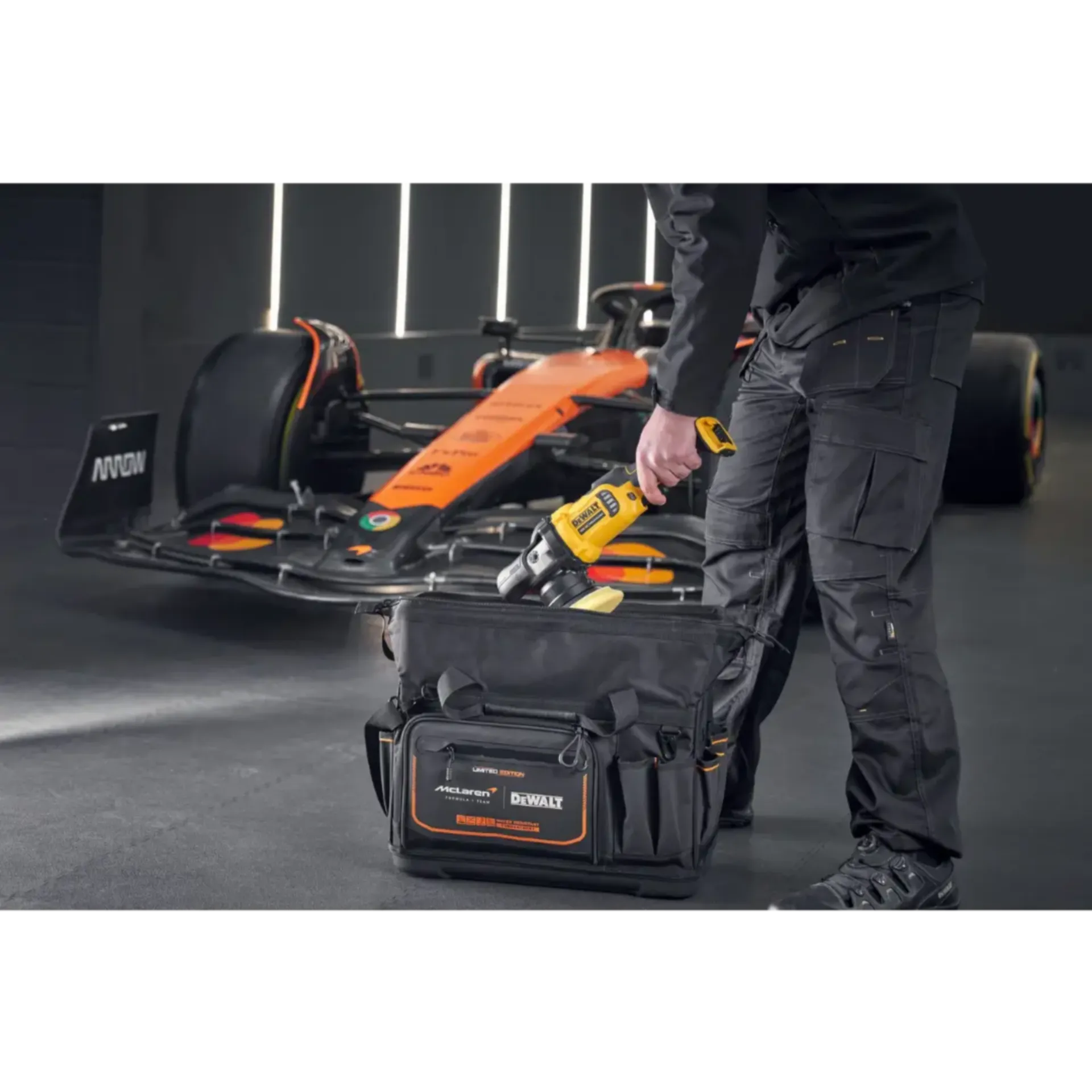 DWST60104-9 McLaren Gereedschapstas 20 Inch DWST60104-9 McLaren Gereedschapstas 20 Inch