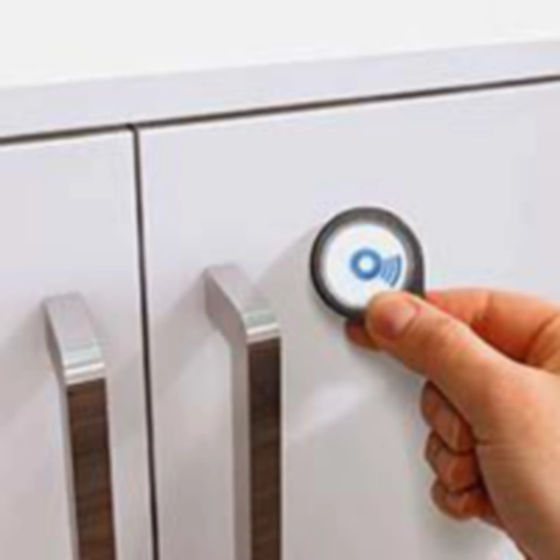 Systèmes de fermeture à base de RFID (Radio Frequency Identification)